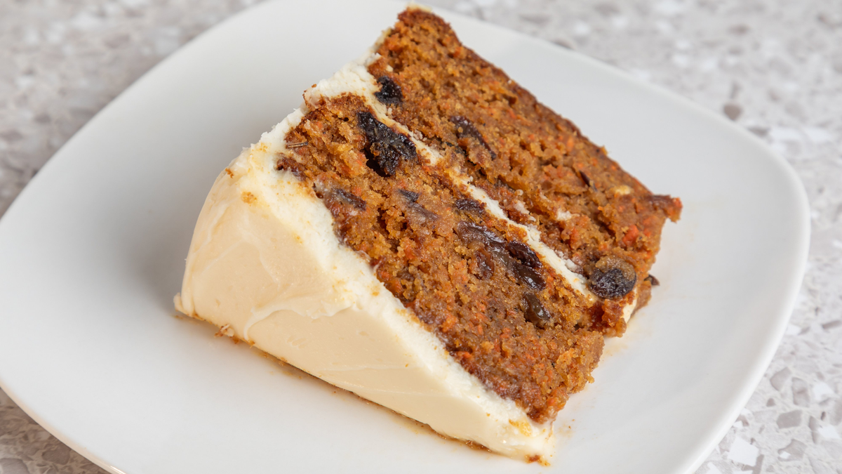 Carrot Cake (Slice)